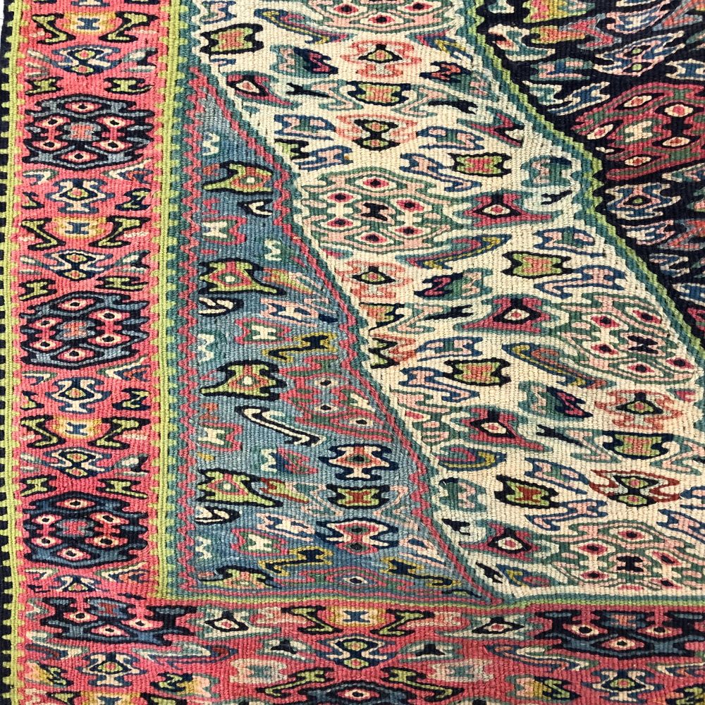 Persian Rugs - Senneh Kelim - 5'7"x 7'7" - Flatwoven rug - Handmade Rugs - Vintage Rugs-Oriental Rug Exchange