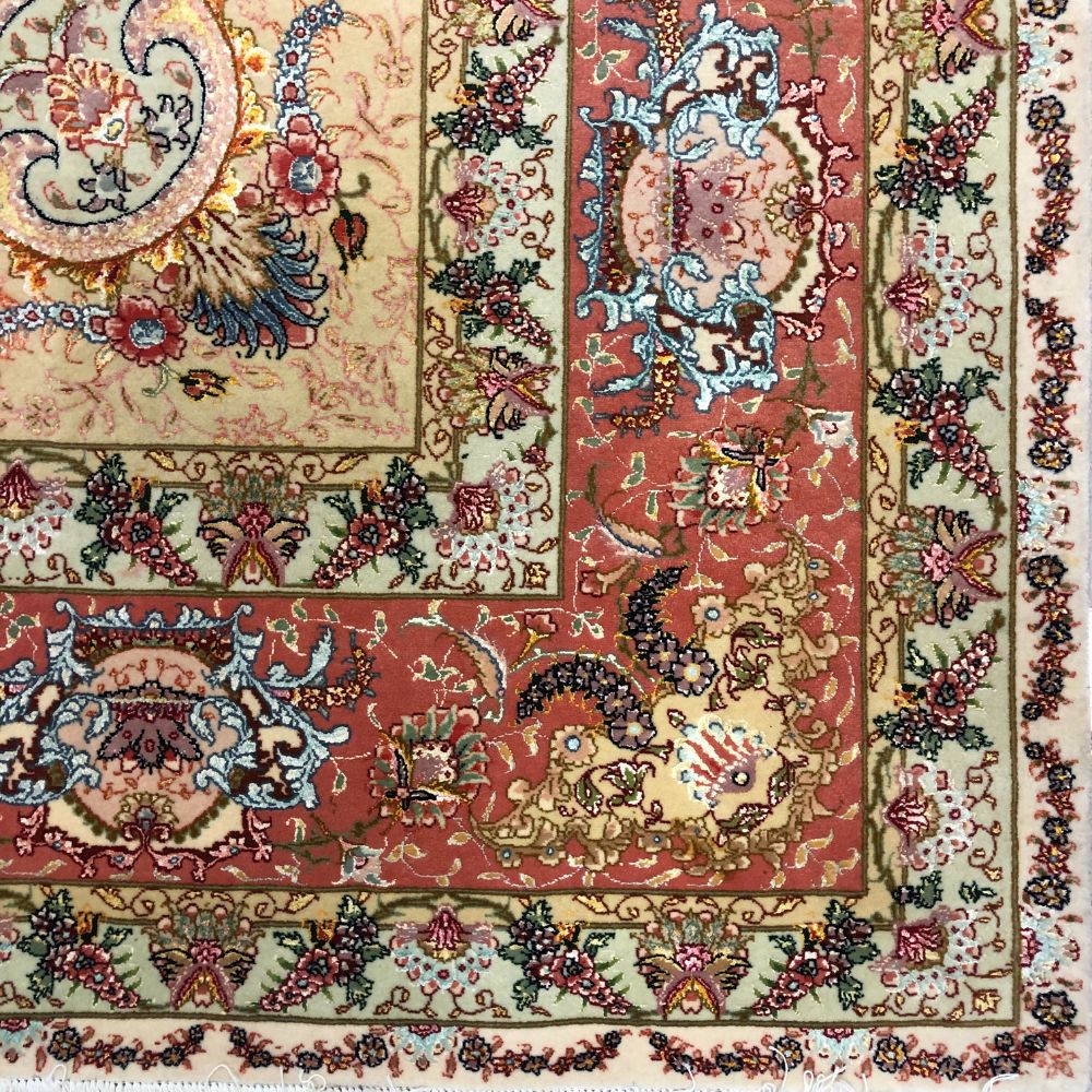 Persian Rugs - Tabriz 9'10" x 13'8" -Wool and Silk - Vintage Rugs -Oriental Rug Exchange - Border - Tabriz Carpet