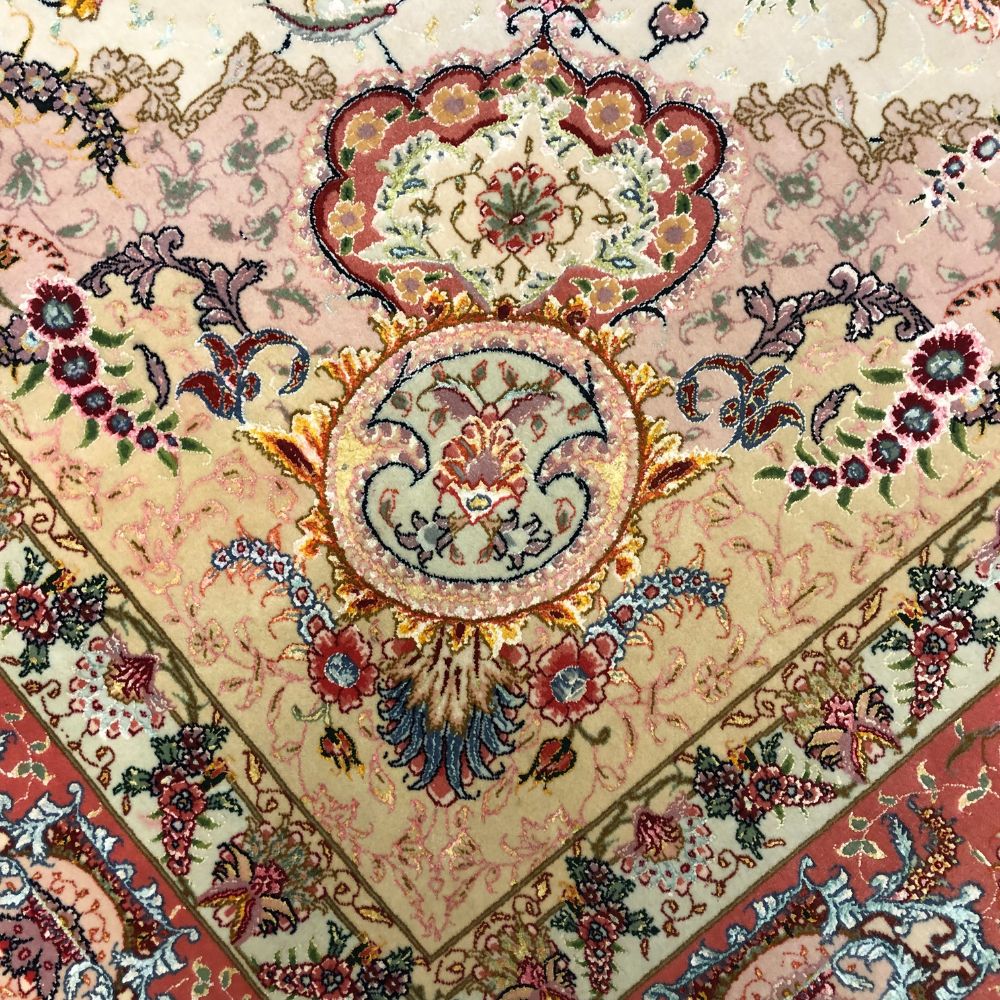 Persian Rugs - Tabriz 9'10" x 13'8" -Wool and Silk - Vintage Rugs -Oriental Rug Exchange - Corner - Tabriz Capet