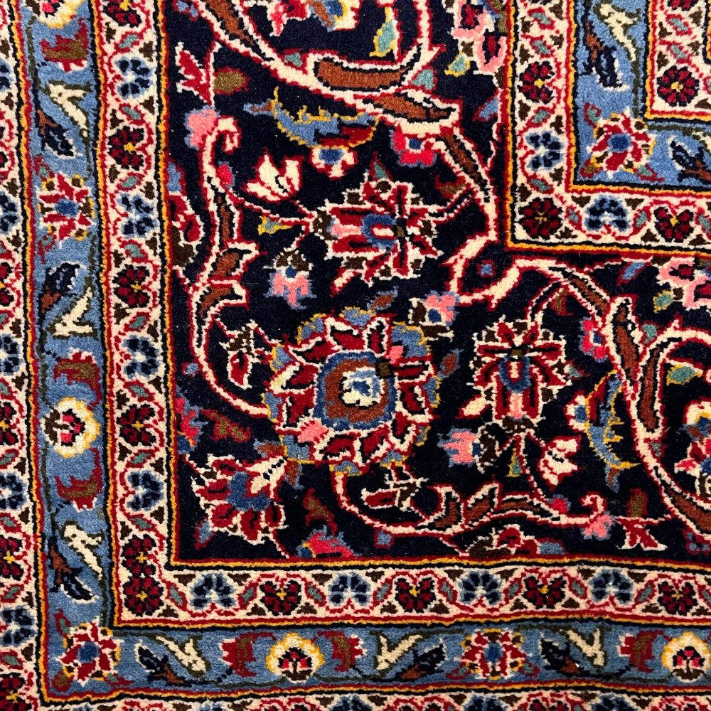 Kashan Persian Rug - 6'10" x 10'3" | Vintage Rug