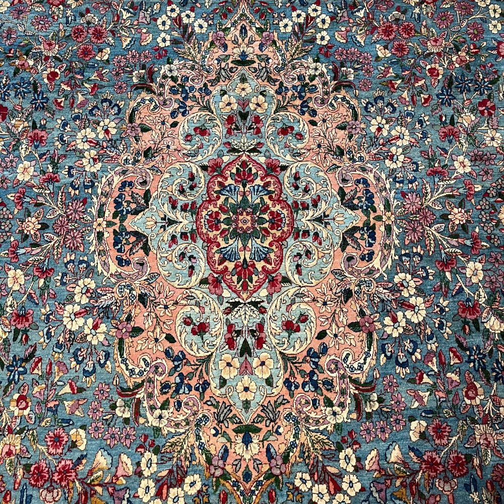 Kerman Persian Rug 9'7" x 16'9" Vintage Rug from the 1950s -Medallion