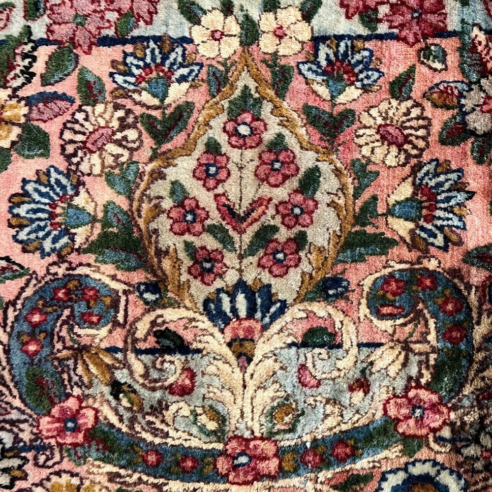 Kerman Persian Rug 9'7" x 16'9" Vintage Rug from the 1950s - Motif