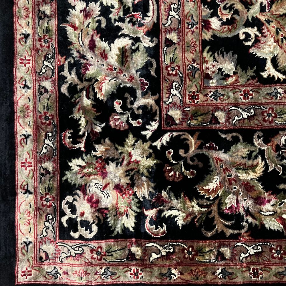 Pakistan Rug - Chobi 8' x 11'8" Signed - Handmade Rug - Border