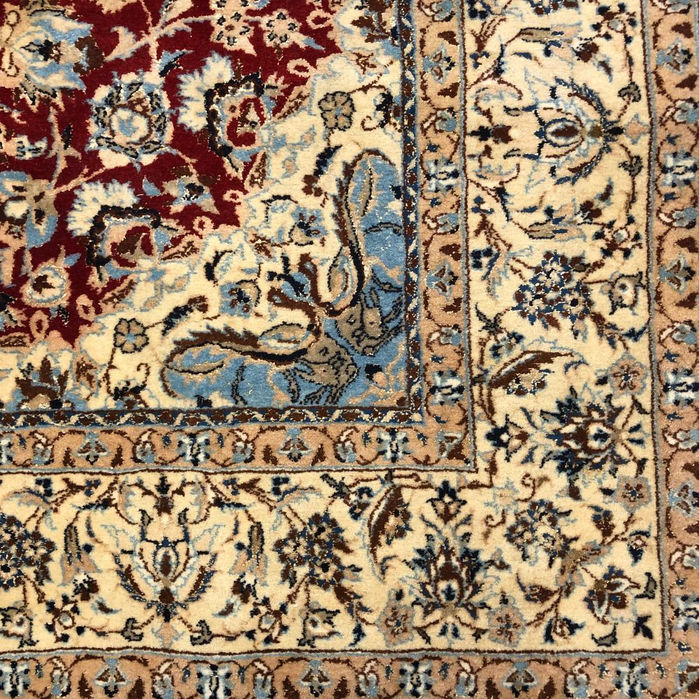 Persian Rug - Nain Wool & Silk 4' x 6'4" - Vintage Rug - Border