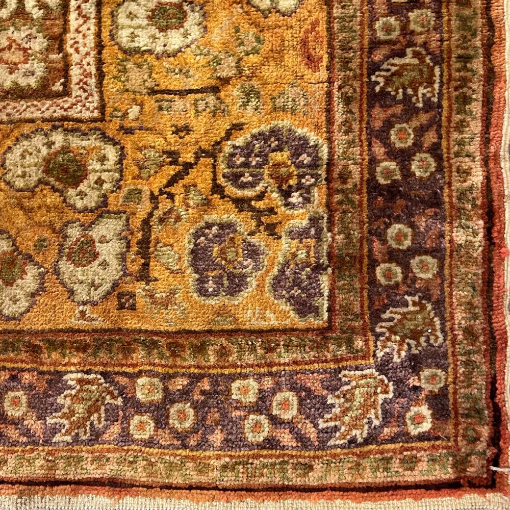 Turkish Ghiordes Prayer Rug 3'11" x 5'9" - Antique Rugs - Border